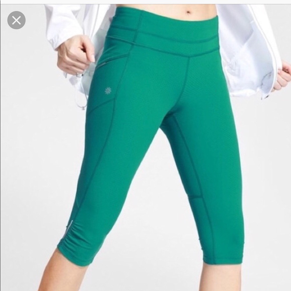Athleta Dobby Be Free knicker, jade fountain, M